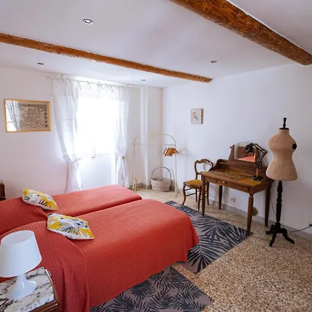 L'escarpolette Nyaraló